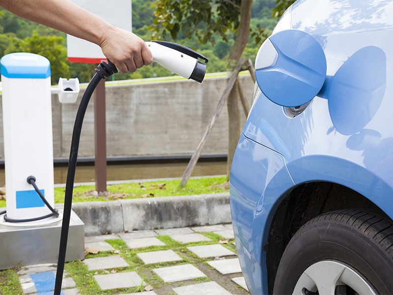 Essonne : des bornes de recharge électrique haute puissance installées à  Villabé sur l'A6